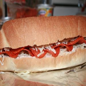 Quick & Easy Pepperoni Loaf_image