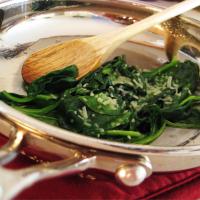 Quick and Easy Sauteed Spinach_image