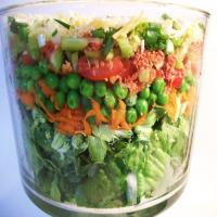 Skinny Bride's Guide to Layered Vegetable Salad_image