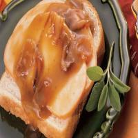 Hot Turkey and Gravy Open-Faced Sandwiches_image