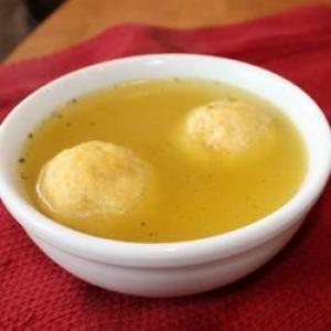 Oma's Fabulous Matzo Ball Soup_image
