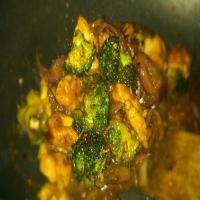 Crispy Chicken With Broccoli_image