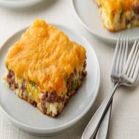 Impossibly Easy Cheeseburger Pie (Crowd Size)_image