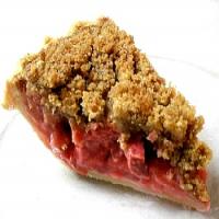 Deep Dish Strawberry Rhubarb Pie with Crumb Topping Recipe - (4.3/5) image