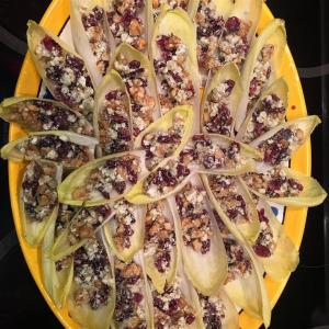 Easy Endive, Cranberry, Walnut Appetizers_image
