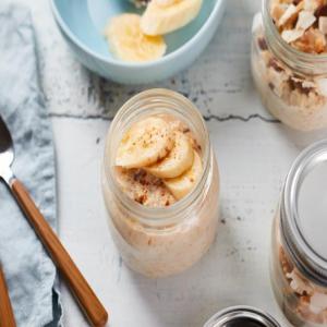 Overnight Oats with Peanut Butter, Chocolate Chips and Coconut_image