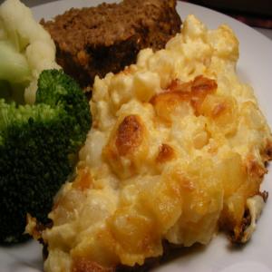 Deliciously Cheesy Hashbrown Dish image