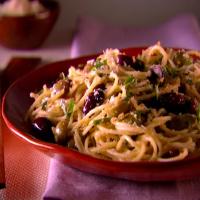 Spaghetti with Olives and Bread Crumbs image