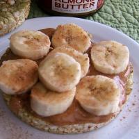 Rice Cake With Almond Butter and Bananas_image