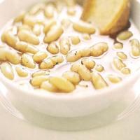 Tuscan White Bean Soup (Slow Cooker)_image