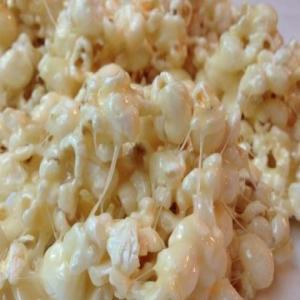 Marshmallow Caramel Popcorn. image