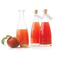 Fresh-Peach-Infused Vinegar image