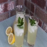 Picnic Lemonade image
