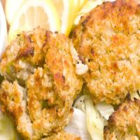 Valley Green's Southern-Style Crab Cakes_image