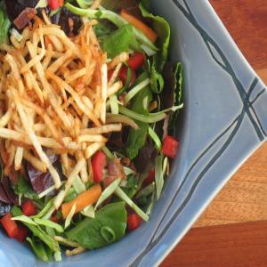 Thai Bistro Salad With Curried Hashbrown Croutons_image