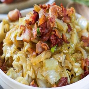 German Sweet and sour cabbage with bacon_image