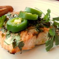 Grilled Salmon with Cilantro Sauce_image