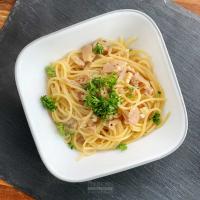One-Pot Spaghetti with Clams in a White Wine Garlic Sauce_image