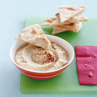 White-Bean Dip with Toasted Pita Chips_image