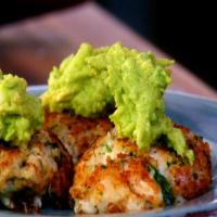Spicy Crab Cakes Topped with Guacamole_image