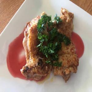 Broiled Chicken Thighs with Fresh Plum Sauce_image
