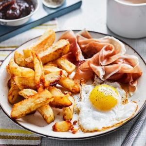Ham, egg & chips image