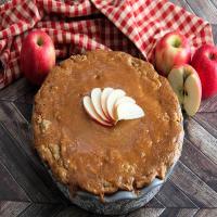 Caramel Glazed Soft Apple Pie_image