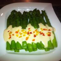 Grilled Asparagus With Saffron Aioli_image
