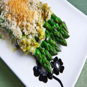Asparagus in Gorgonzola Sauce Recipe_image