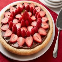 Cookie Tart with Nutella® hazelnut spread and Berries image