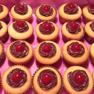 Boston Creme Mini-Cupcakes_image