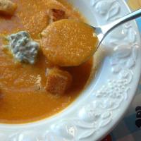 Carrot and Red Lentil Soup with Parsley Cream_image