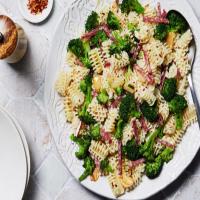 Garlicky Salami and Broccoli Pasta Salad_image