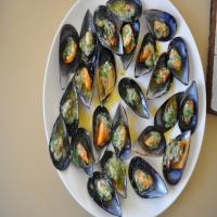 Mussels in Garlic Butter_image
