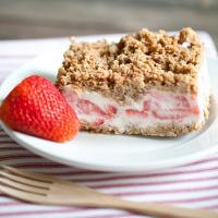 Frozen Strawberry Crunch Cake Recipe - (4.4/5)_image