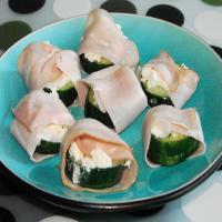 Ham and Herb Cheese Cucumber Snackers_image
