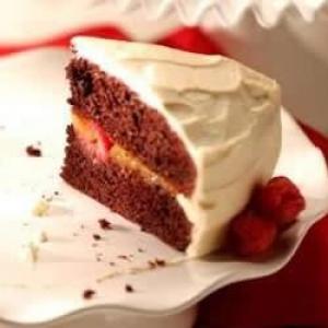 Red Satin Cake with Peaches and Raspberries_image