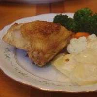 Easy Oven-Braised Chicken Thighs_image