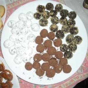 Chocolate Walnut Rum Balls_image