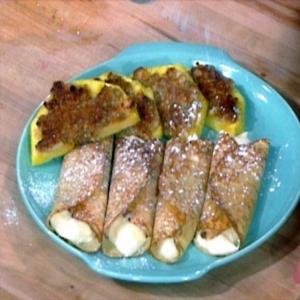 Cheese Blintzes with Broiled Pineapple_image