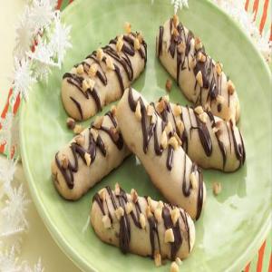 Chocolate-Drizzled Walnut Cookies_image
