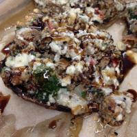Grilled Portobello Mushrooms with Blue Cheese_image