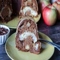 Apple, Praline and Cream Cheese Bundt Cake_image