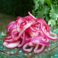 Easy Pickled Red Onions_image