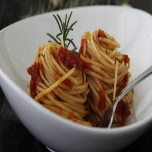 Spicy Rosemary Spaghetti image
