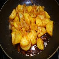 Sri Lankan Ala Badun ( Potatoes and Onions)_image