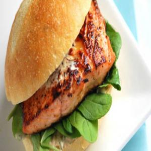 Grilled Salmon Sandwiches with Chipotle Mayo_image