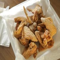Eastside Fish Fry's Famous Deep-Fried Chicken Wings_image