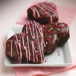 Traditional Glazed Brownie Hearts_image