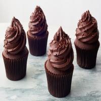 Easy Chocolate Cupcakes_image